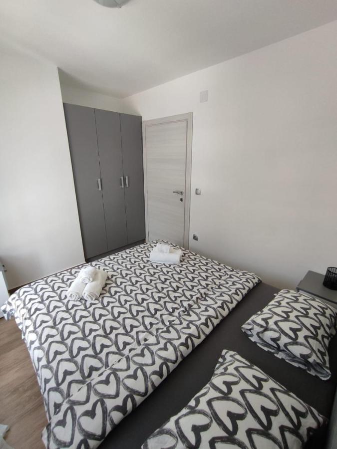 Apartman Ivana 비오그라드나모루 외부 사진
