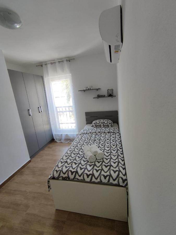 Apartman Ivana 비오그라드나모루 외부 사진
