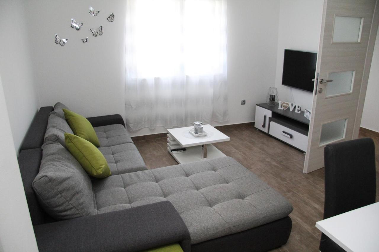 Apartman Ivana 비오그라드나모루 외부 사진